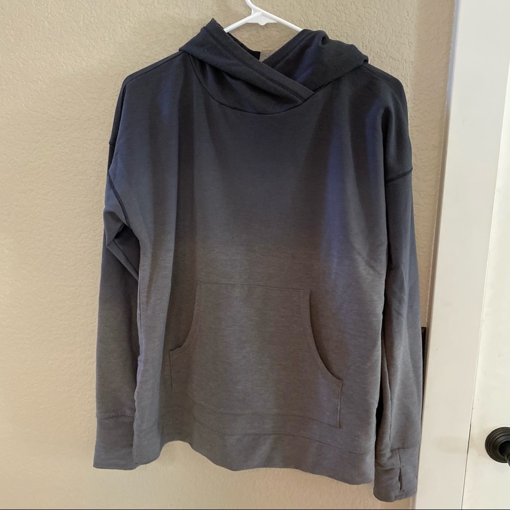 Calia by Carrie Underwood sweatshirt